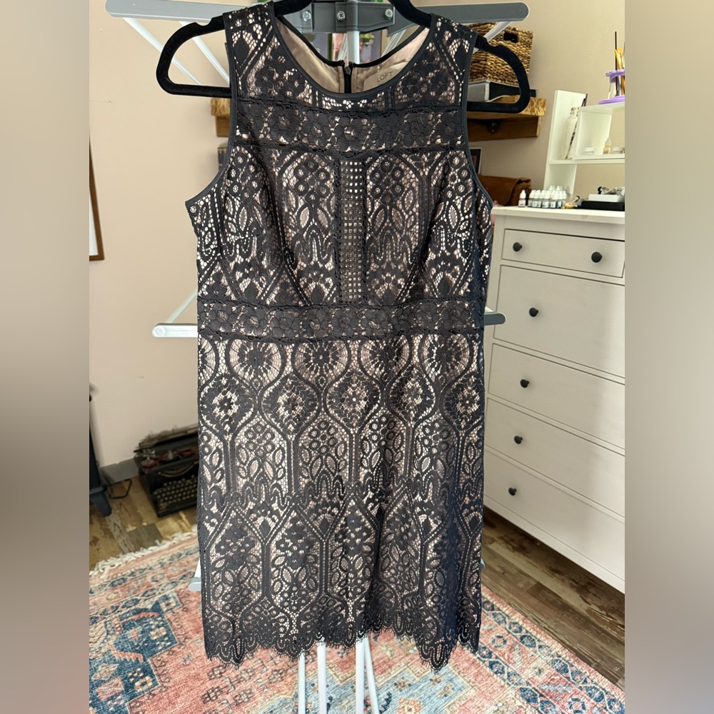 Chic Black Lace Dress